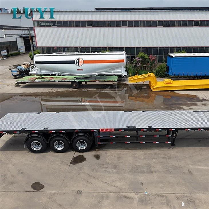 3‑Axle Flat Bed Semi‑Trailer Equipped With 1.5 Meter Front Stop Board high quality